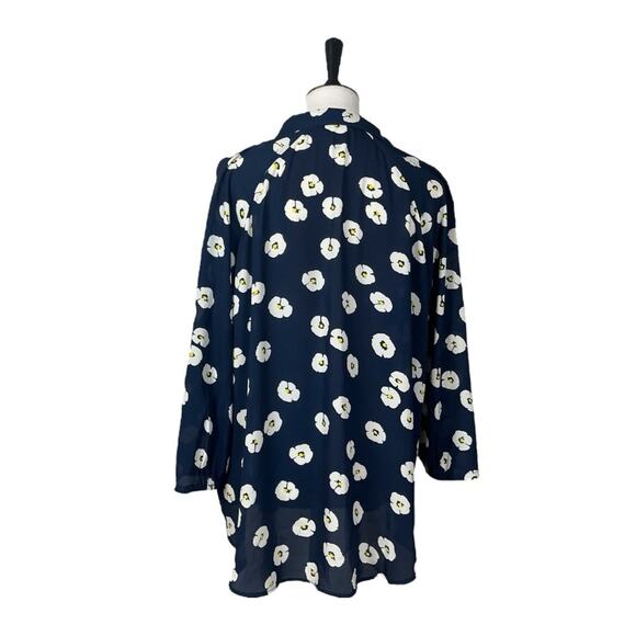 Cabi Top Button Down Collar Long Sleeves Blue White Floral Women’s Size Medium - Picture 4 of 12